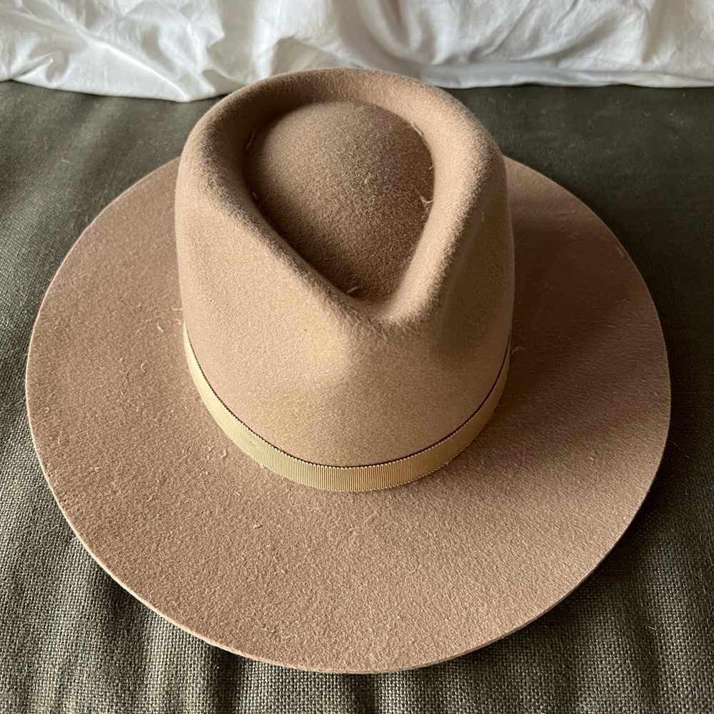 Heron and pine brown felt fedora hat
